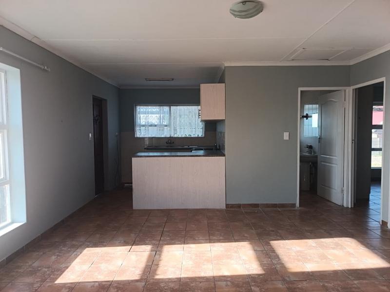 2 Bedroom Property for Sale in Albertinia Western Cape